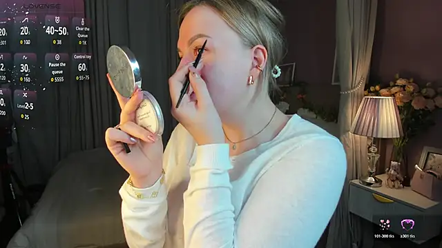 Nikki Kai online show from November 17, 2025, 12:25 am