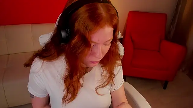 SophieOuld online show from October 4, 2025, 3:08 am