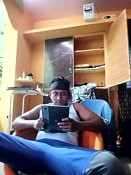 bigcock thick online show from February 13, 2026, 12:38 pm