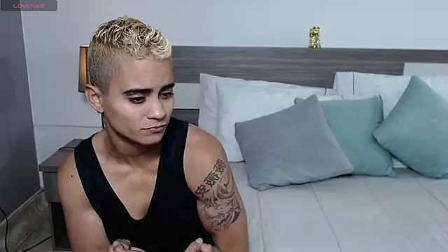 Snapshot of Liiamthompson chatting on February 20, 2026, 7:05 pm Liiamthompson online show from February 20, 2026, 7:05 pm