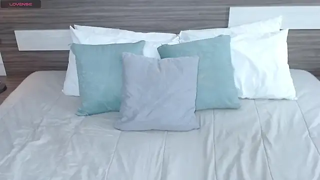 Snapshot of Liiamthompson chatting on January 19, 2026, 10:30 am Liiamthompson online show from January 19, 2026, 10:30 am