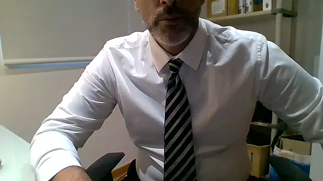 66MA69 online show from November 1, 2025, 8:30 am