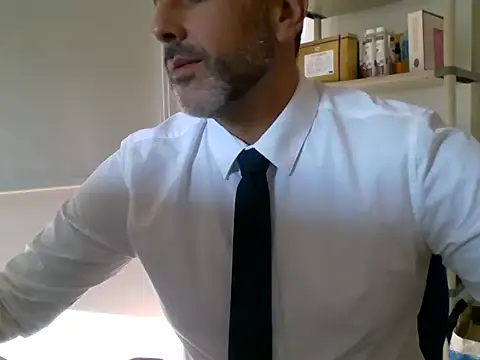 66MA69 online show from September 16, 2025, 8:15 am