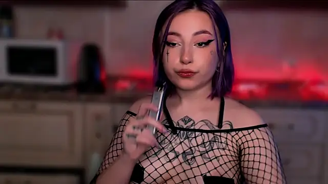 purplewitch online show from February 18, 2025, 1:44 pm