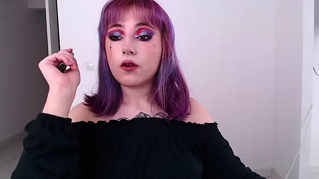 Snapshot of purplewitch chatting on February 15, 2026, 8:57 am purplewitch online show from February 15, 2026, 8:57 am