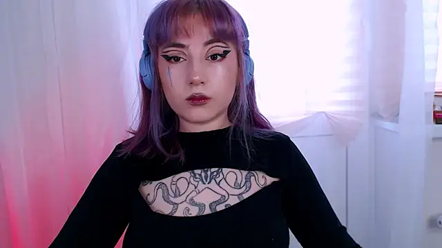 Snapshot of purplewitch chatting on March 3, 2026, 11:17 am purplewitch online show from March 3, 2026, 11:17 am