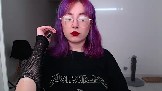 Snapshot of purplewitch chatting on March 2, 2026, 4:57 am purplewitch online show from March 2, 2026, 4:57 am