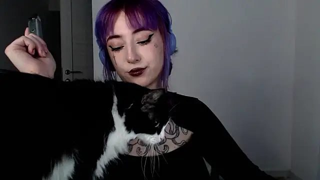 Snapshot of purplewitch chatting on February 2, 2026, 12:04 pm purplewitch online show from February 2, 2026, 12:04 pm