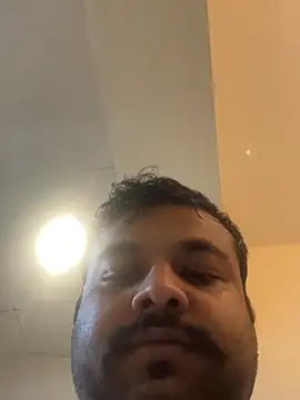 Snapshot of SoloChill chatting on February 3, 2026, 10:26 pm SoloChill online show from February 3, 2026, 10:26 pm