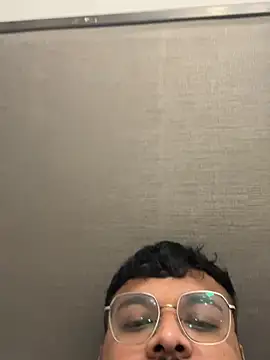 Snapshot of SoloChill chatting on May 26, 2026, 8:56 am SoloChill online show from May 26, 2026, 8:56 am