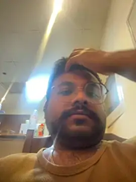 Snapshot of SoloChill chatting on February 9, 2026, 12:41 am SoloChill online show from February 9, 2026, 12:41 am