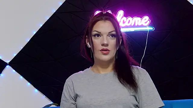 Snapshot of LissaAnn chatting on February 12, 2026, 3:50 am LissaAnn online show from February 12, 2026, 3:50 am