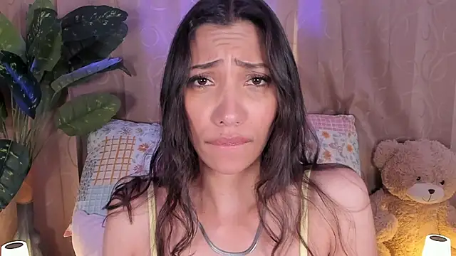 Miss veronicaa2 online show from July 10, 2026, 1:22 pm