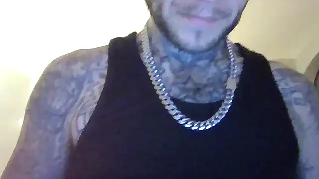 cruz815 online show from December 4, 2025, 4:33 am