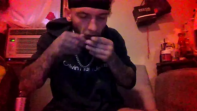 cruz815 online show from September 19, 2025, 10:58 pm