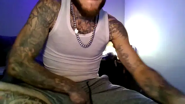 cruz815 online show from October 7, 2025, 11:50 pm