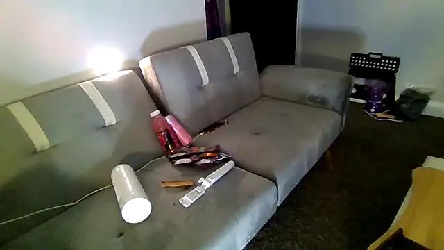 cruz815 online show from December 21, 2025, 2:03 am