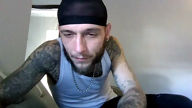 cruz815 online show from October 17, 2025, 8:54 pm