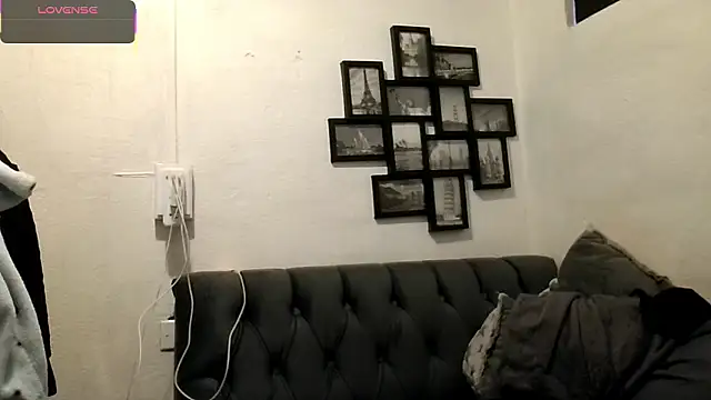 MirandaLatinaLovely online show from January 10, 2026, 4:13 pm