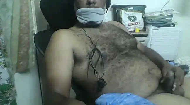 awesomeroc123 online show from February 28, 2025, 5:37 pm