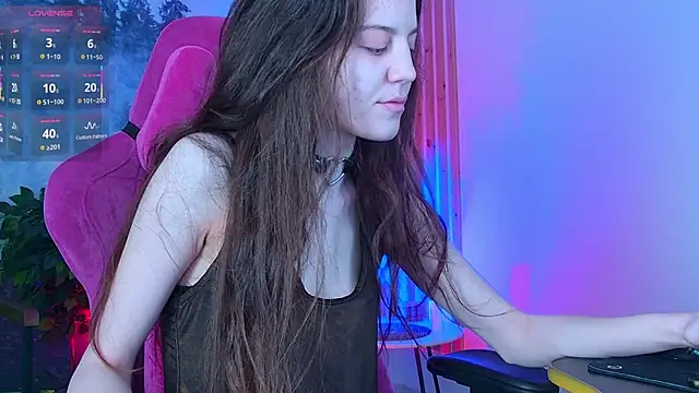 MilaStoyne online show from February 7, 2026, 6:10 am