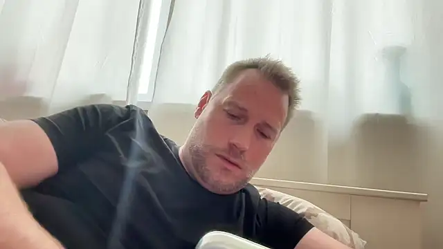 Christian87xxx online show from February 6, 2026, 12:01 pm