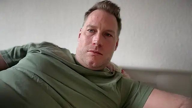 Christian87xxx online show from March 23, 2026, 4:51 pm