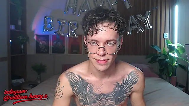 Snapshot of William_Henry_ chatting on May 8, 2026, 1:48 pm William Henry online show from May 8, 2026, 1:48 pm