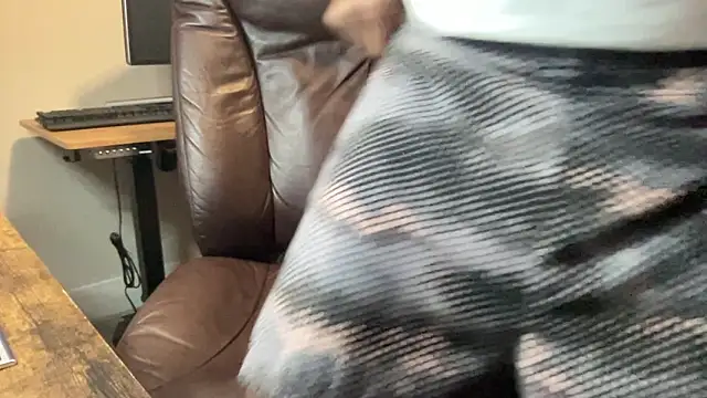 Snapshot of BodyandBBC chatting on February 18, 2026, 11:17 am BodyandBBC online show from February 18, 2026, 11:17 am