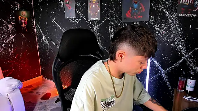 marcuscollins1  online show from March 3, 2025, 2:39 pm