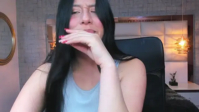 Snapshot of Nohemi_louse chatting on November 22, 2025, 7:13 pm Nohemi louse online show from November 22, 2025, 7:13 pm