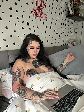tempzzz12 online show from June 4, 2026, 7:02 am