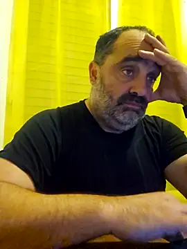 Snapshot of fuocovivo4 chatting on November 6, 2025, 5:28 pm fuocovivo4 online show from November 6, 2025, 5:28 pm