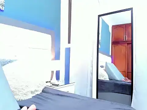 Snapshot of DayannaBronx chatting on February 21, 2025, 1:22 am DayannaBronx online show from February 21, 2025, 1:22 am