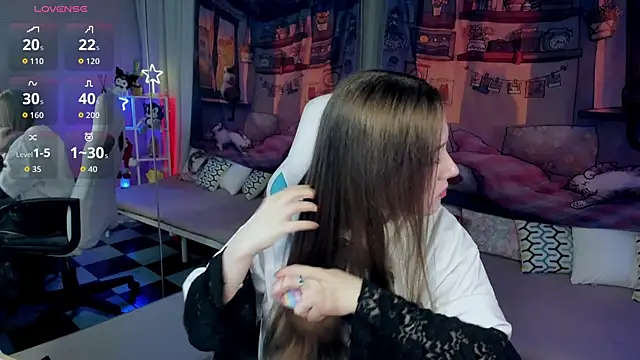 kaisajenner online show from December 20, 2025, 5:49 pm