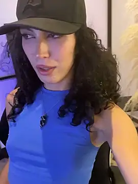 allicemackenzie online show from February 10, 2026, 2:21 am