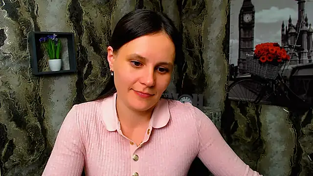 ValeriaHeart  online show from March 3, 2025, 6:35 pm