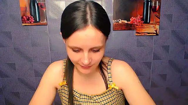 ValeriaHeart  online show from February 13, 2025, 5:33 pm