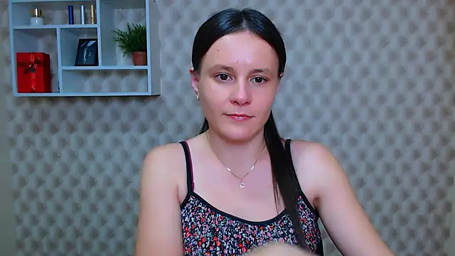 ValeriaHeart  online show from January 19, 2026, 2:32 pm