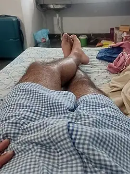 Hot funky boy online show from April 12, 2026, 8:28 am