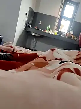 Hot funky boy online show from December 21, 2025, 9:11 am