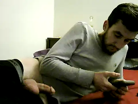 Snapshot of Codybugs0206 chatting on December 21, 2025, 4:03 am Codybugs0206 online show from December 21, 2025, 4:03 am