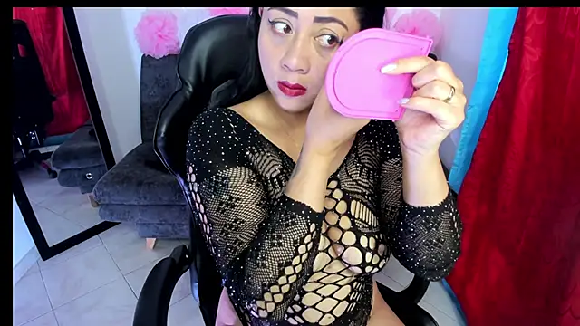 Snapshot of Kataleya_88 chatting on October 9, 2025, 12:06 pm Kataleya 88 online show from October 9, 2025, 12:06 pm