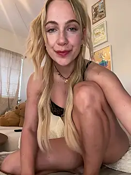 rileylovesyou online show from March 28, 2026, 1:28 am