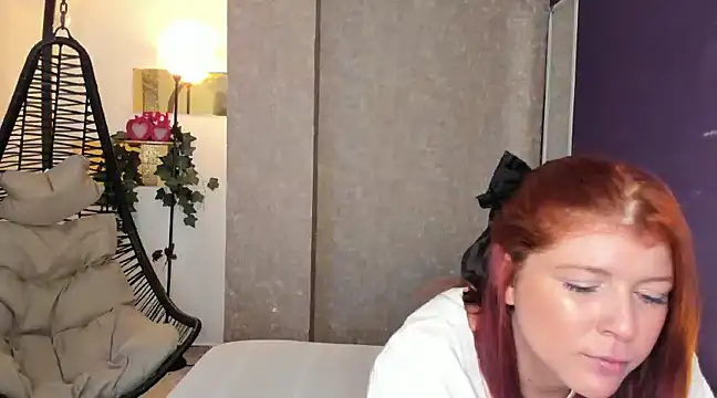 Snapshot of FelicitaSweet chatting on February 18, 2025, 7:19 pm FelicitaSweet online show from February 18, 2025, 7:19 pm