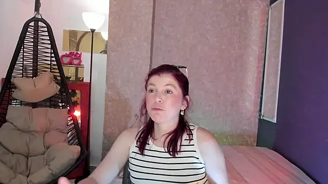 Snapshot of FelicitaSweet chatting on March 22, 2025, 7:42 pm FelicitaSweet online show from March 22, 2025, 7:42 pm