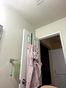 Snapshot of Chubby-Kat50 chatting on November 2, 2025, 2:16 am Chubby-Kat50 online show from November 2, 2025, 2:16 am