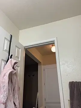 Snapshot of Chubby-Kat50 chatting on October 10, 2025, 2:12 am Chubby-Kat50 online show from October 10, 2025, 2:12 am