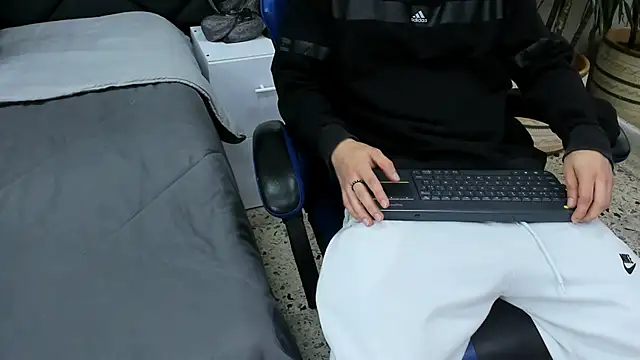 roan birkin online show from March 26, 2026, 7:12 pm