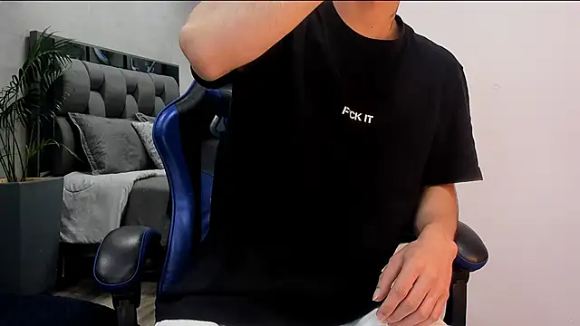 roan birkin online show from October 20, 2025, 8:20 pm